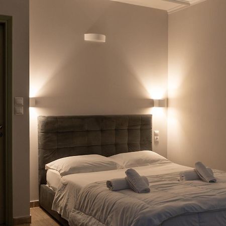 Central Studio - Fully Equiped. Ideal For Couples Patras Esterno foto