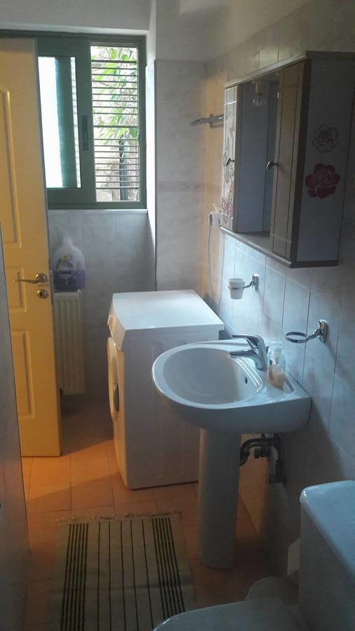 Central Studio - Fully Equiped. Ideal For Couples Patras Esterno foto
